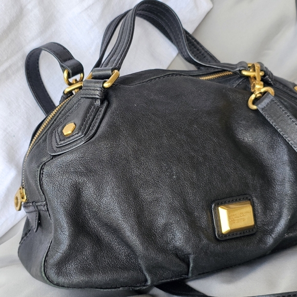 Marc by Marc Jacobs black leather hobo satchel - Picture 14 of 15